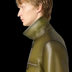 Blouson zippé à col BERLUTI  1 jour cuir veau patiné light Nero caviar kaki