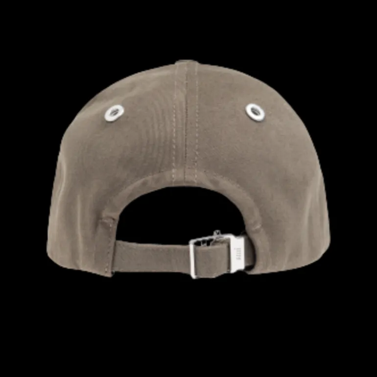 Casquette AMI Paris gabardine de coton peau de pêche gris vert broderie cœur rouge