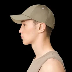 Casquette AMI Paris satin de coton vert olive broderie cœur ton sur ton