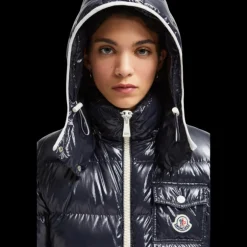 Doudoune courte à capuche MONCLER Andro nylon bleu marine brillant bordure blanc