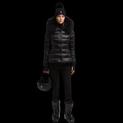 Doudoune courte Armoniques cintrée noir capuche fourrure Moncler Grenoble