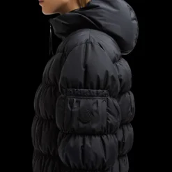 Doudoune courte MONCLER Medonte nylon noir mat matelassé