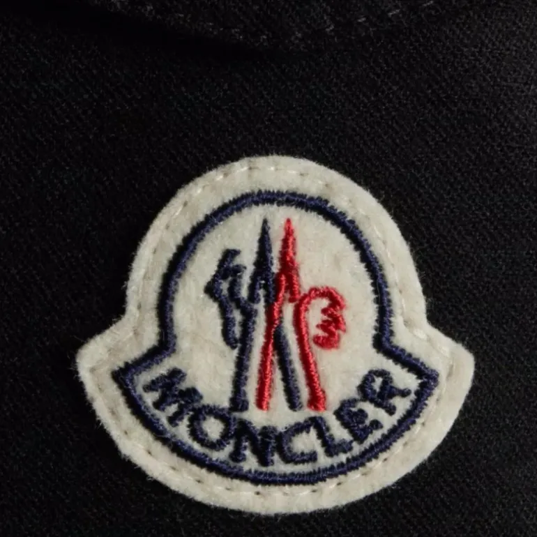 Doudoune MONCLER Montgenevre capuche flanelle noir mat