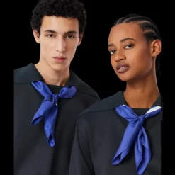 Fashion show LACOSTE Sweat-shirt col rond jersey satin noir