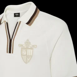 FENDI Polo manche courte jacquard FF écru col bord marron écusson