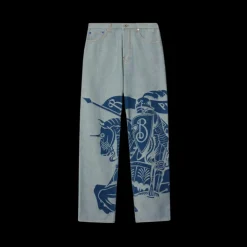 Jeans oversize BURBERRY denim japonais bleu clair motif chevalier équestre