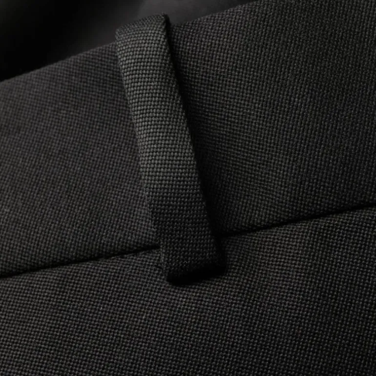 Pantalon fuselé ALEXANDER MCQUEEN coupe slim laine noire