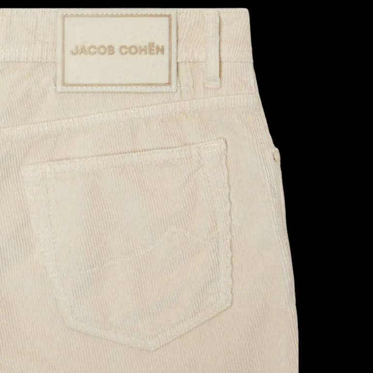 Pantalon JACOB COHEN Bard slim coton modal velours côtelé écru