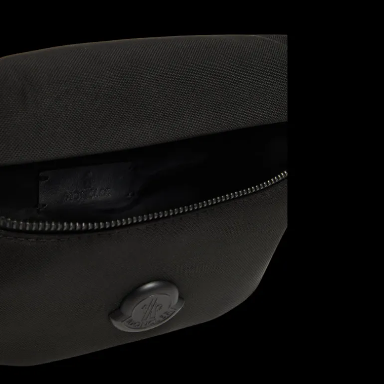 Petit sac ceinture banane MONCLER Durance nylon noir logo métal noir