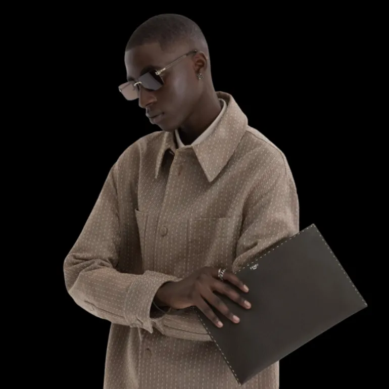 Pochette FENDI Selleria cuir grainé marron 196 surpiqûres