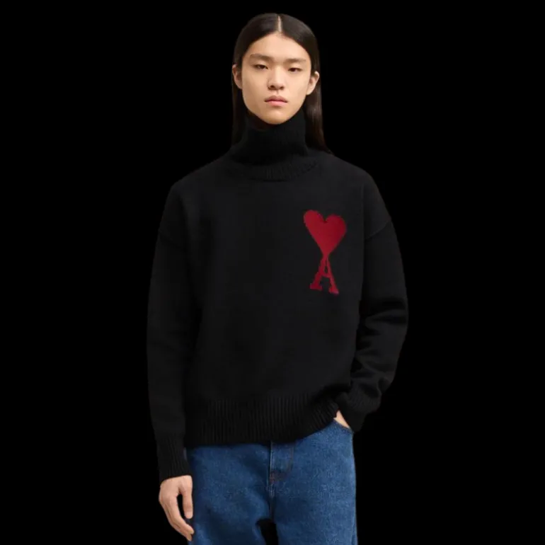 Pull col roulé AMI laine mérinos feutrée bleu marine gros cœur rouge