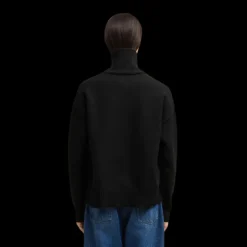 Pull col roulé AMI laine mérinos feutrée bleu marine gros cœur rouge