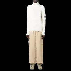 Pull CP COMPANY col roulé maille laine polyamide écru lunettes manche