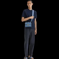 Pull FENDI col rond manche courte coton bleu marine point Selleria FF relief