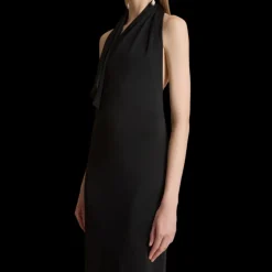 Robe longue KHAITE Roza viscose noir col foulard asymétrique