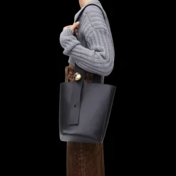 Sac porté épaule Seau LOEWE Pebble Cuir veau noir bouton Or