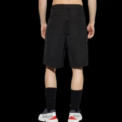 Short MONCLER poche Cargo nylon noir mat