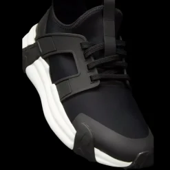 Sneakers baskets MONCLER Lunarove noir semelle blanche