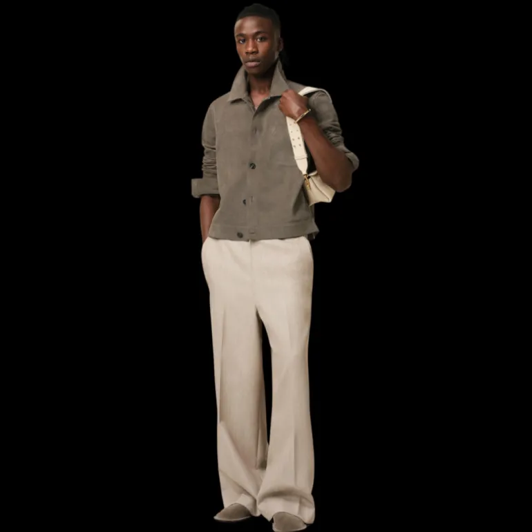 veste boutonnée AMI Paris cuir daim gris col chemise logo cœur poche poitrine